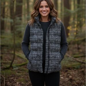 Lands End Black & White Vest Medium